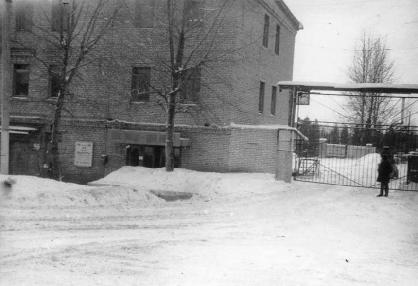 1982г. Проходная Лукашевского Опытного Завода